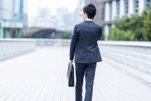 海外支社・営業所の人的問題を把握